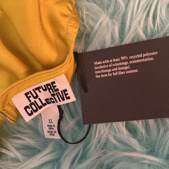 Stunning Yellow Sleeveless Dress With Lace Slit Accent & Lace Sleeves Sz XL NEW - Picture 6 of 6